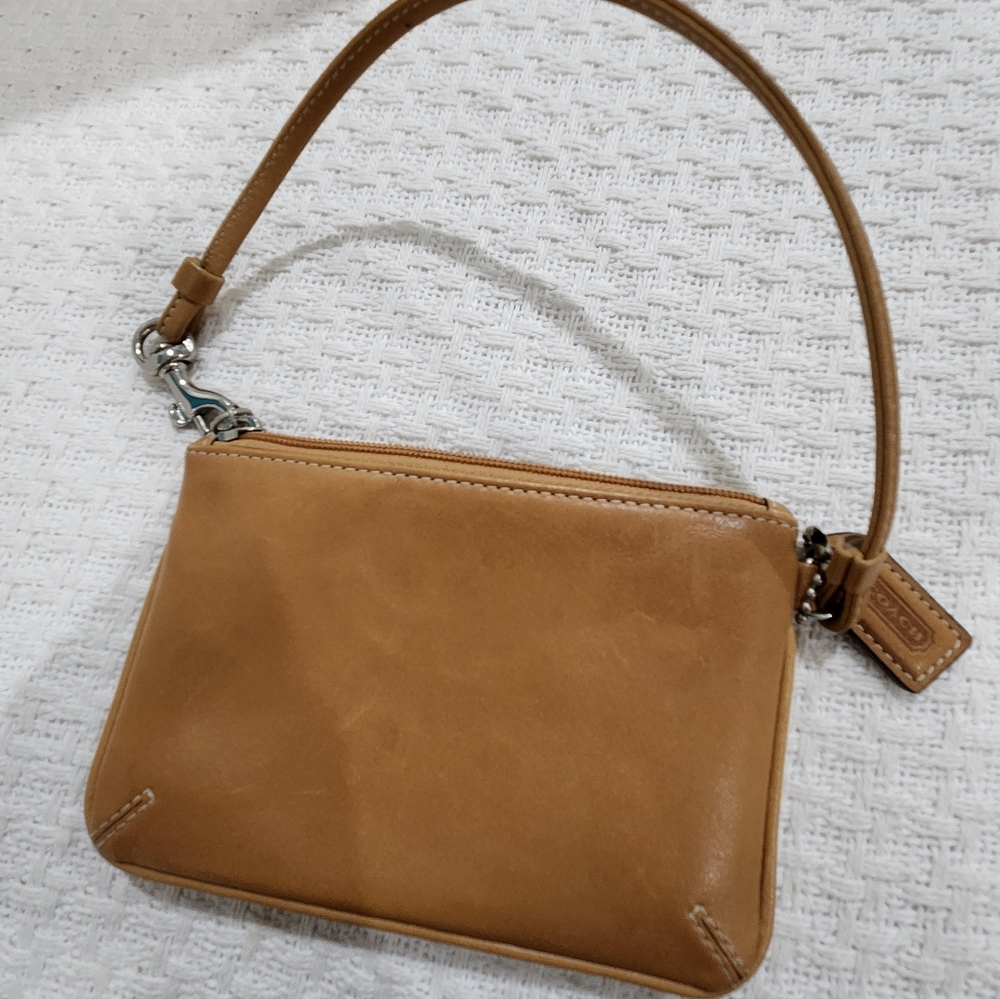 Coach Tan Leather mini bag Wristlet EUC - Picture 7 of 11